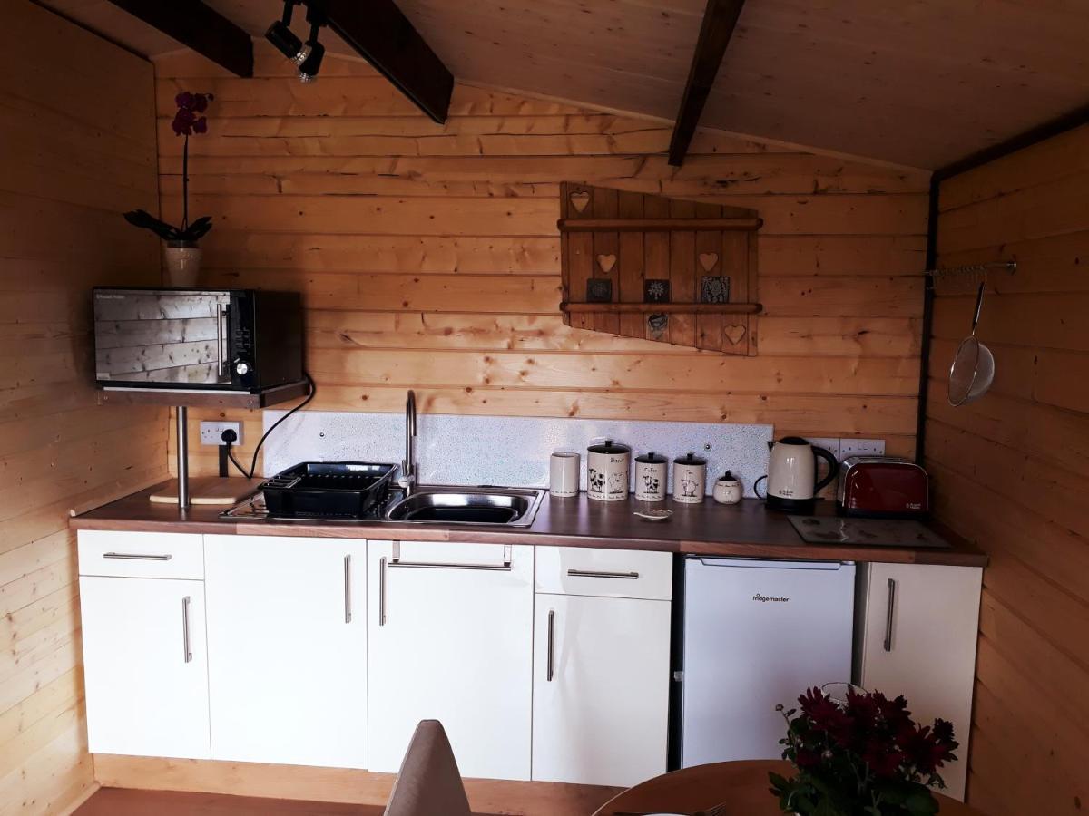 Country Bumpkin - Romantic Couples Stay In Oakhill Cabin Экстерьер фото