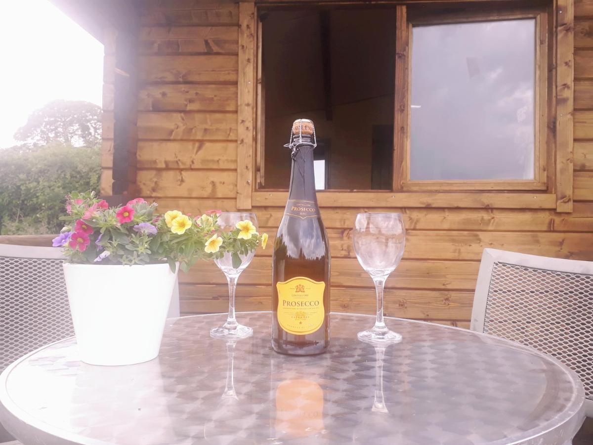 Country Bumpkin - Romantic Couples Stay In Oakhill Cabin Экстерьер фото