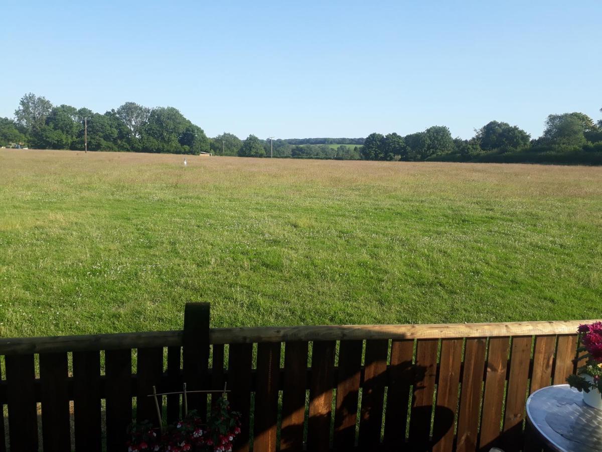 Country Bumpkin - Romantic Couples Stay In Oakhill Cabin Экстерьер фото