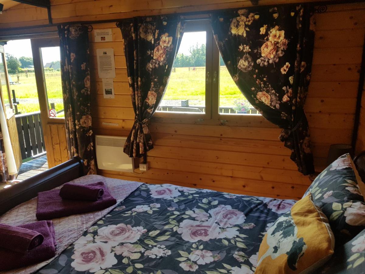 Country Bumpkin - Romantic Couples Stay In Oakhill Cabin Экстерьер фото
