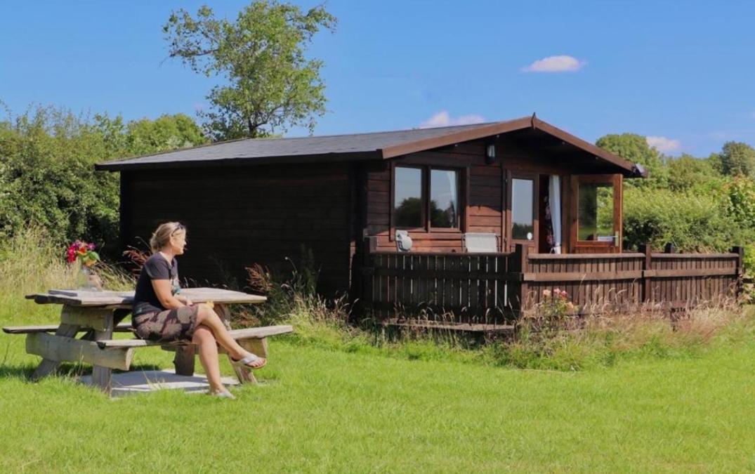 Country Bumpkin - Romantic Couples Stay In Oakhill Cabin Экстерьер фото